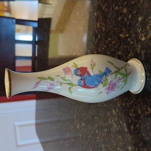 Stunning Lenox Eternal Love Blue Bird Floral Hand Painted Gold Bud Vase